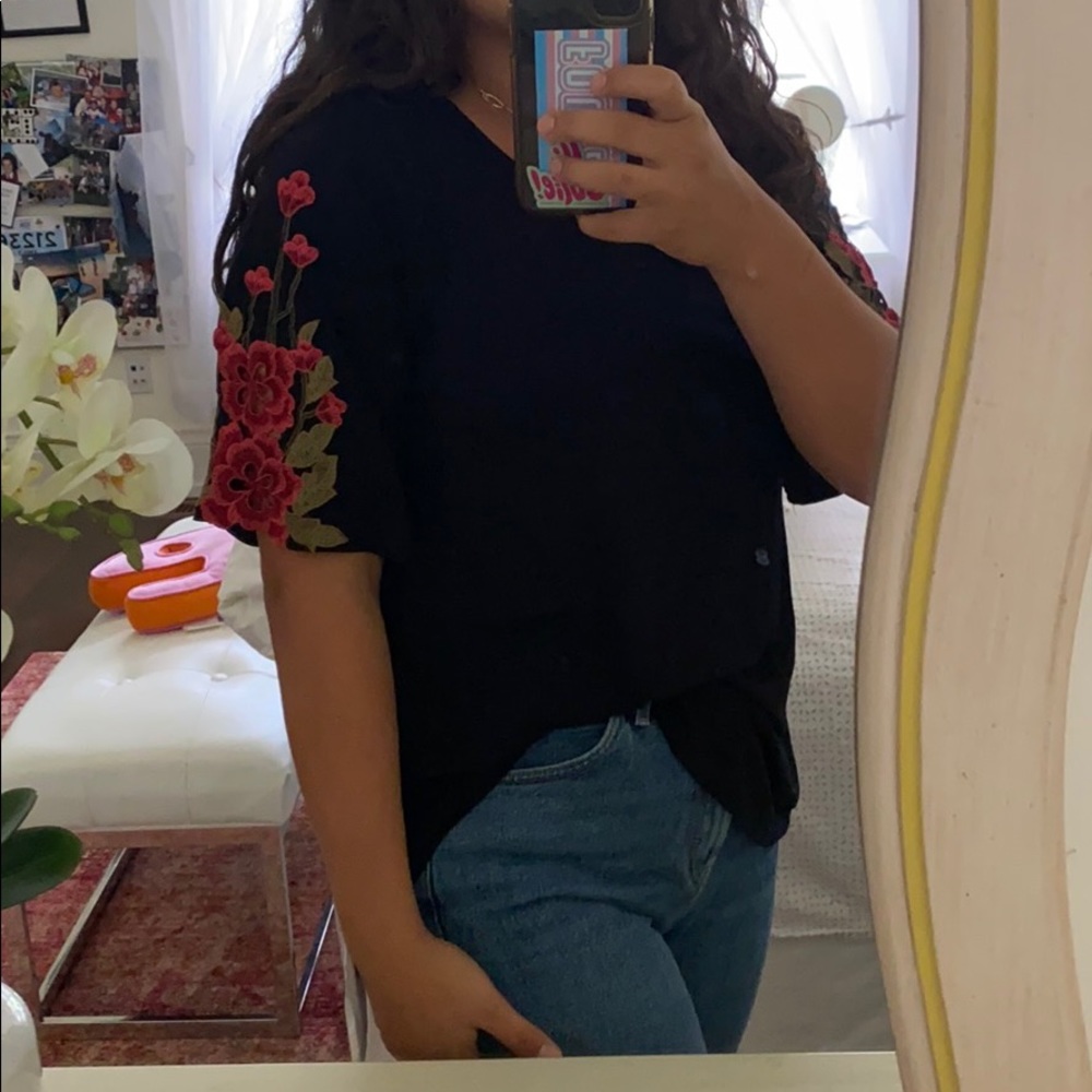 West kei black tshirt with embroidered flowers